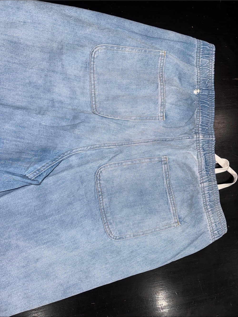 GAP pull on high rise wide leg light wash jeans. size XL. like new condition. - Picture 7 of 12